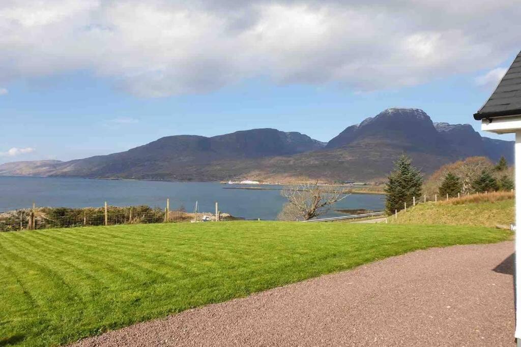 Bothan Dubh Self Catering Cabin Kishorn Exterior photo